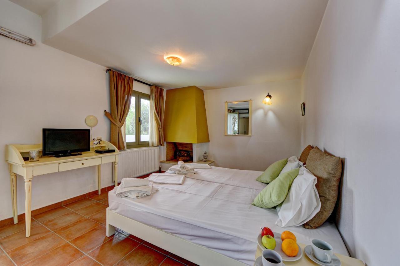 Mourtzanakis Residence - Traditional Eco Hotel In Αχλάδα Εξωτερικό φωτογραφία
